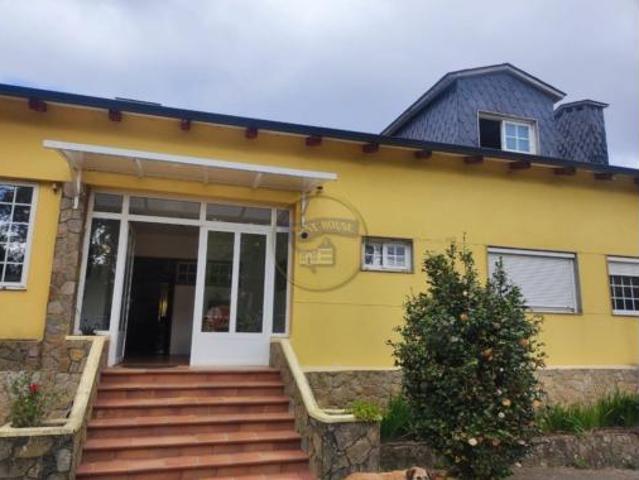Casa en venta en Zamáns, Vigo