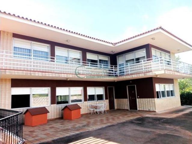 Casa en venta en Beade, Vigo