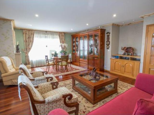 Casa en venta en Castrelos, Vigo