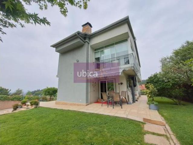 Casa en venta en O Carballal, Vigo