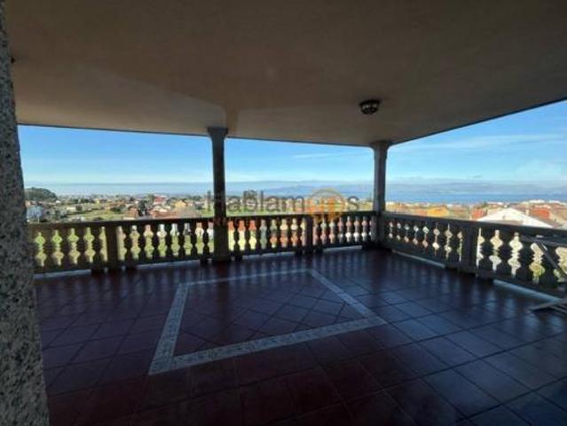 Casa en venta en Vilagarcía De Arousa, Vilagarcía