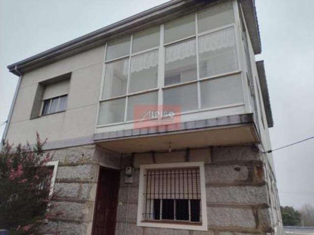 Casa en venta en Ourense, Galicia