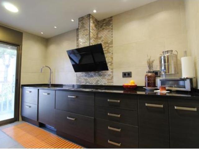 Casa en venta en Vilanova I La Geltrú, Plaça de la Sardana