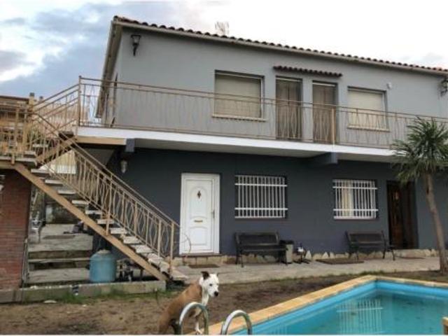 Casa en venta en Santa Maria, Garraf