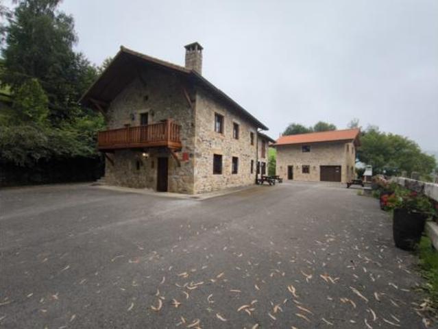 Casa en venta en Villacarriedo, Cantabria