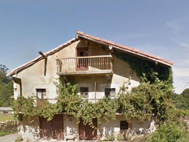 Casa en venta en Villacarriedo, Cantabria