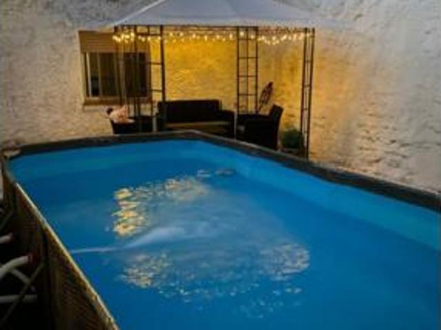 Casa en venta en Allueva, Aragón