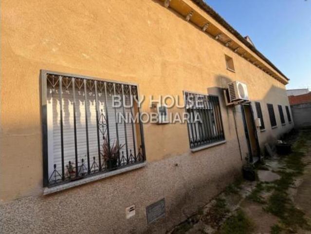 Casa en venta en Villaluenga De La Sagra