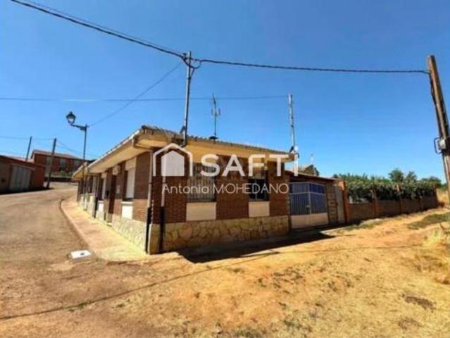 Casa en venta en Villamañán, Castilla y León