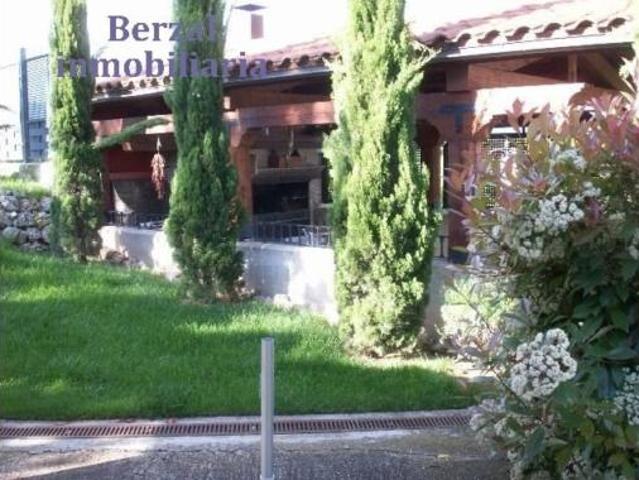 Chalet en venta en Villamediana De Iregua, La Rioja