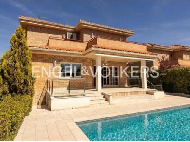 Casa en venta en Villanueva De La Cañada, Madrid