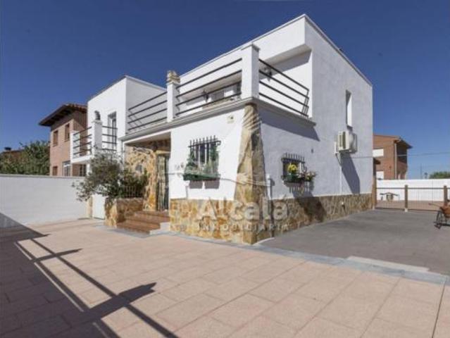 Casa en venta en Villanueva De La Torre, Castilla-La Mancha