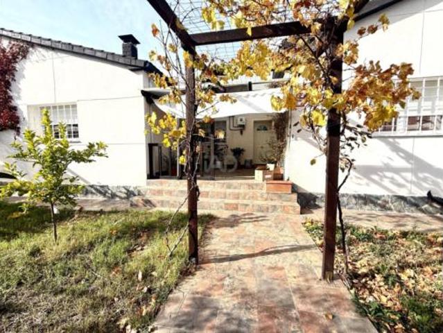 Casa en venta en Villanueva De La Torre, Castilla-La Mancha