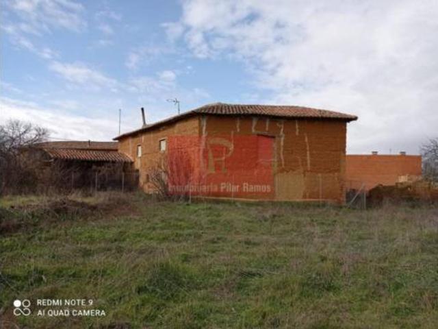 Casa en venta en Villaturiel, Castilla y León