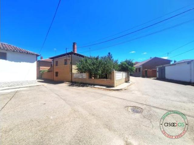 Casa en venta en Villazanzo De Valderaduey, Castilla y León