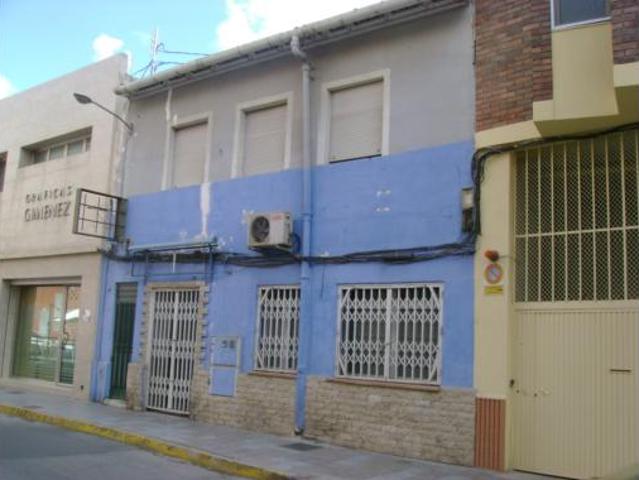 Casa en venta en l'Alt Vinalopó / El Alto Vinalopó, Valencia