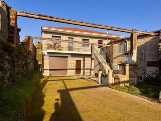 Casa en venta en A Limia, Galicia