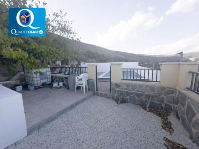 Casa en venta en la Penya Redona, l'Alacantí