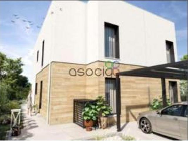 Casa en venta en Yunquera De Henares, Castilla-La Mancha