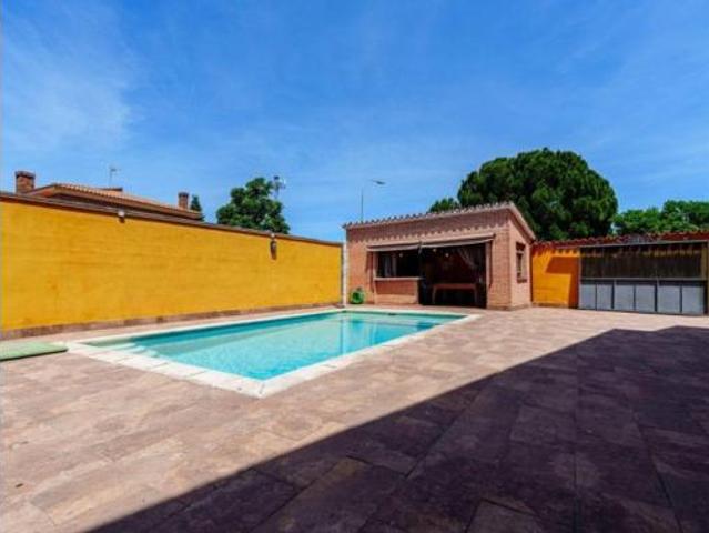 Casa en venta en Yunquera De Henares, Castilla-La Mancha