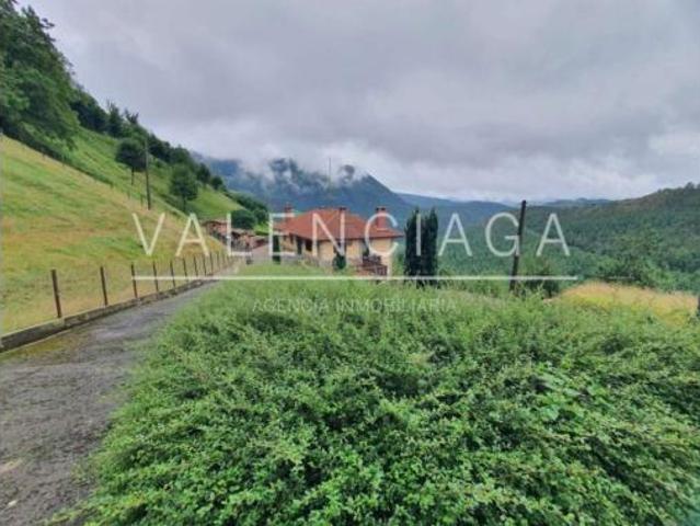 Casa en venta en Zaldibia, Guipúzcoa