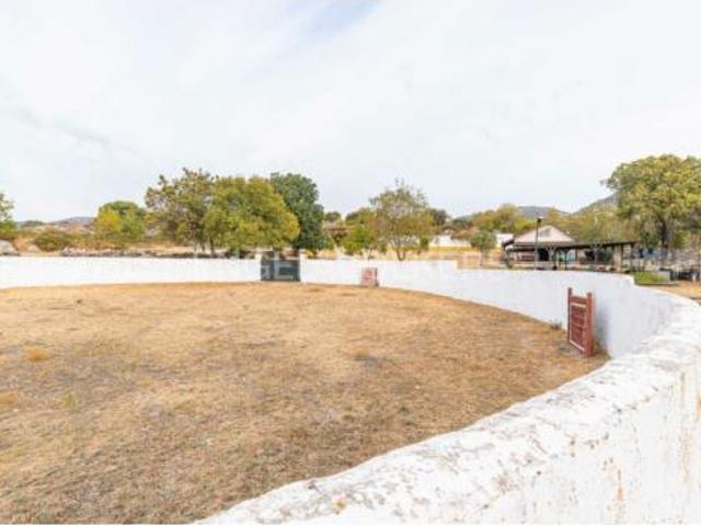Casa en venta en Zarzalejo, Madrid