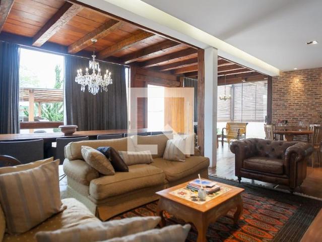 Casa aluguel em Região Geográfica Imediata de Belo Horizonte, Região Metropolitana de Belo Horizonte