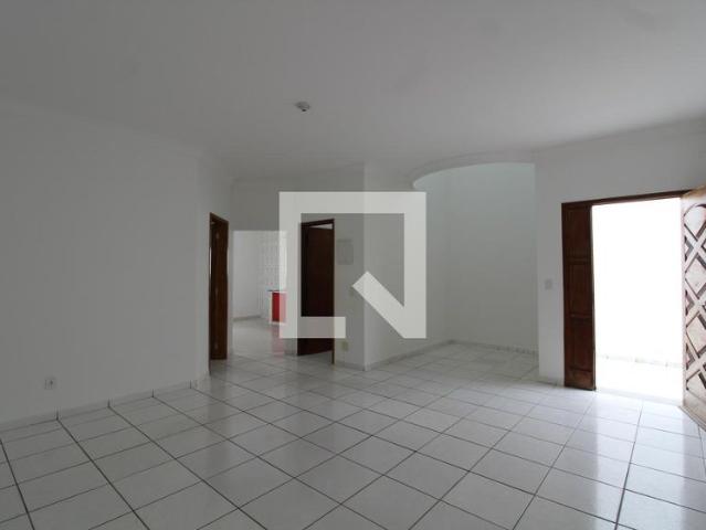 Casa aluguel em Aricanduva, Biritiba-Mirim