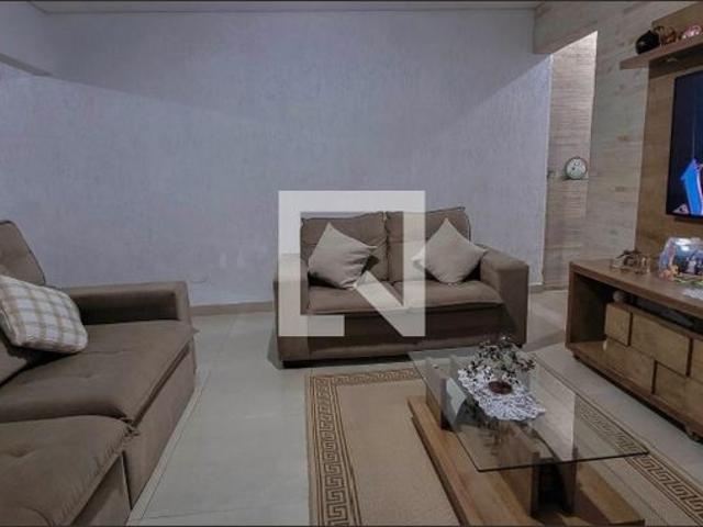 Casa aluguel em Itaim Paulista, Biritiba-Mirim