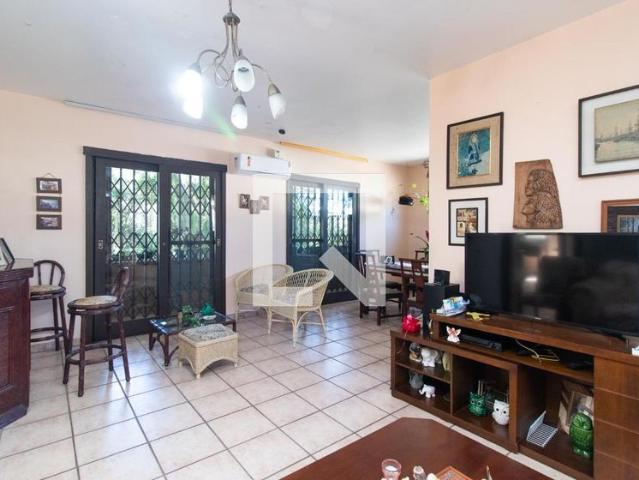 Casa aluguel em Região Geográfica Imediata de Porto Alegre, Região Metropolitana de Porto Alegre