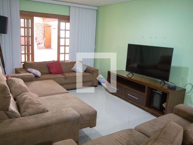 Casa aluguel em Distrito-sede de Guarulhos, Guarulhos