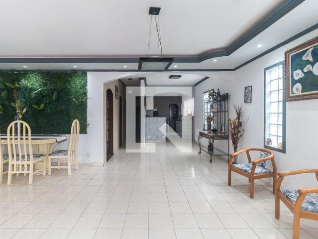 Casa aluguel em Região Imediata de São Paulo, Região Metropolitana de São Paulo