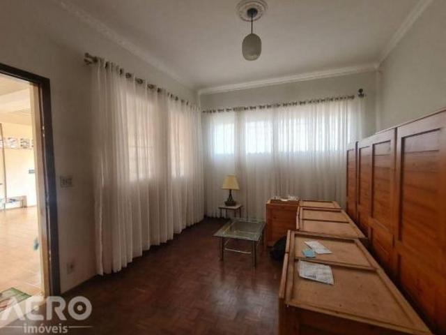 Casa venda em Região Imediata de Bauru, Bauru