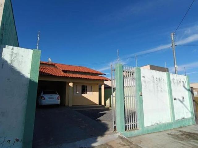 Casa venda em Região Geográfica Imediata de Águas Lindas de Goiás, Região Integrada de Desenvolvimento do Distrito Federal e Entorno