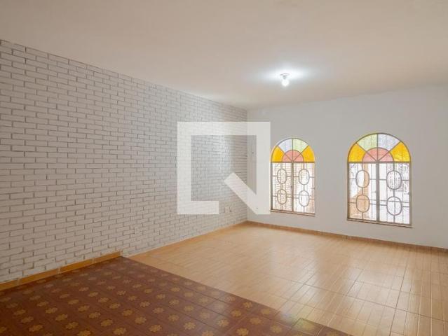 Casa aluguel em Região Imediata de São Paulo, Região Metropolitana de São Paulo