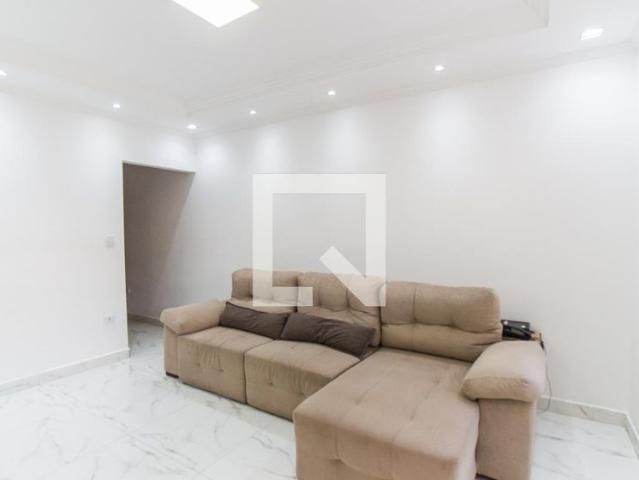 Casa aluguel em Parque Vitória, Biritiba-Mirim