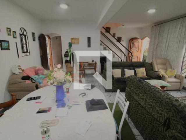 Casa aluguel em Região Imediata de São Paulo, Região Metropolitana de São Paulo