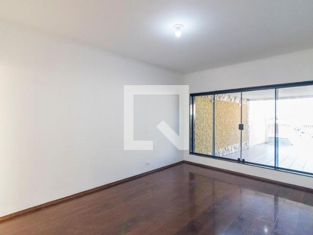 Casa aluguel em Região Imediata de São Paulo, Região Metropolitana de São Paulo