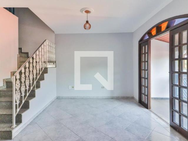 Casa aluguel em Região Imediata de São Paulo, Região Metropolitana de São Paulo