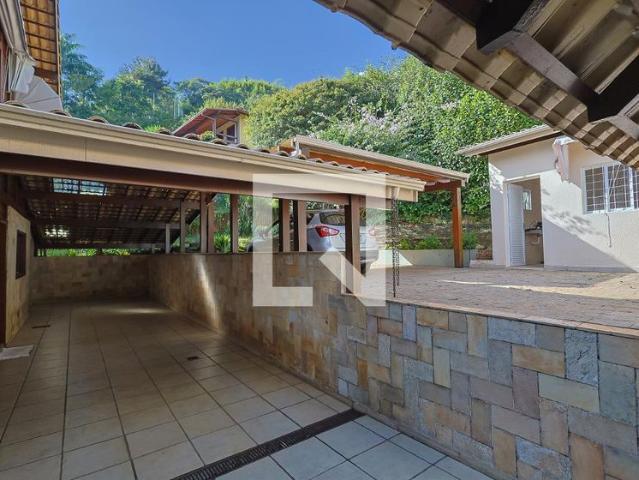 Casa aluguel em Região Geográfica Imediata de Belo Horizonte, Região Metropolitana de Belo Horizonte