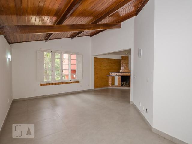 Casa aluguel em Região Geográfica Imediata de Belo Horizonte, Região Metropolitana de Belo Horizonte