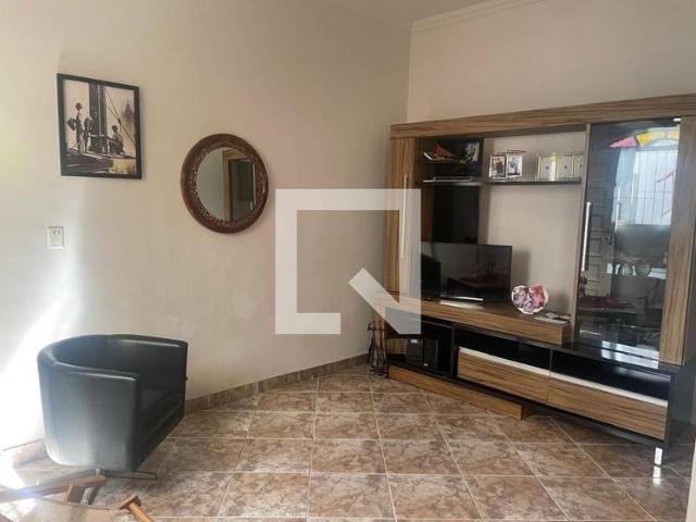 Casa aluguel em Região Geográfica Imediata do Rio de Janeiro, Região Metropolitana do Rio de Janeiro