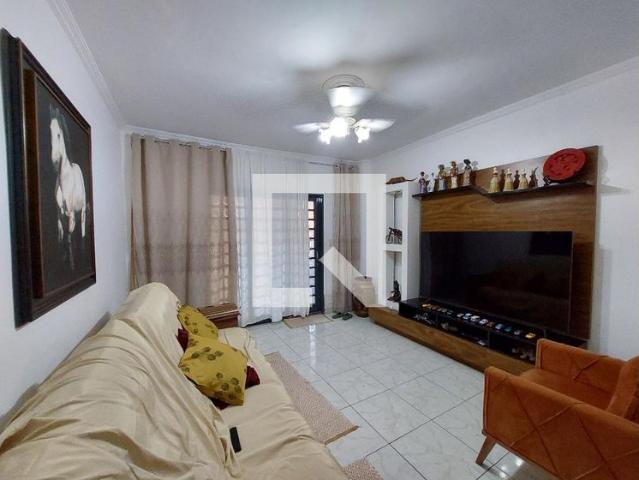 Casa aluguel em Região Geográfica Imediata do Rio de Janeiro, Região Metropolitana do Rio de Janeiro