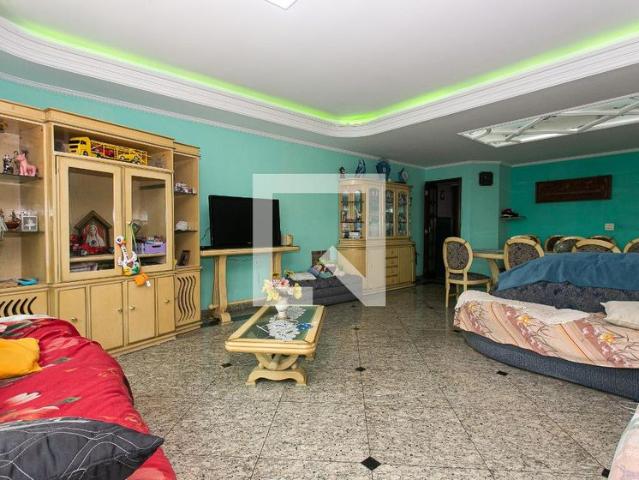 Casa aluguel em Região Imediata de São Paulo, Região Metropolitana de São Paulo