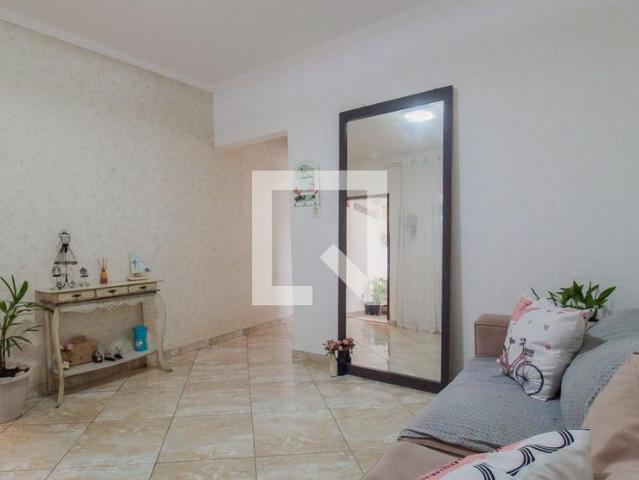 Casa aluguel em Jardim Aracy, Mauá