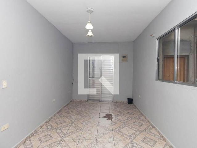 Casa aluguel em Jardim Fontalis, São Paulo