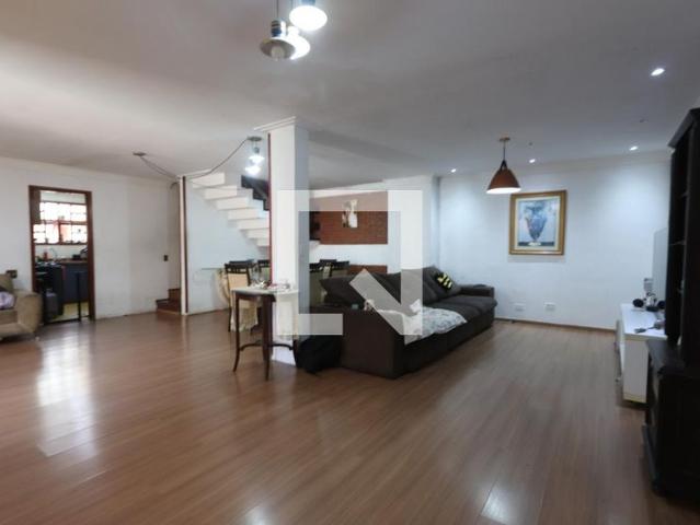 Casa aluguel em Região Imediata de São Paulo, Região Metropolitana de São Paulo