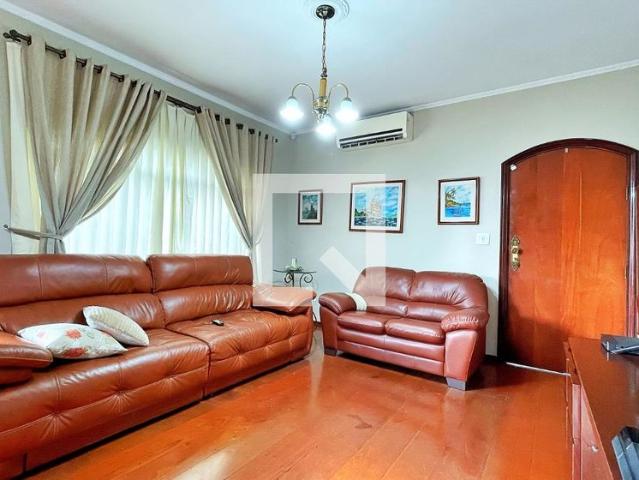 Casa aluguel em Região Imediata de São Paulo, Região Metropolitana de São Paulo