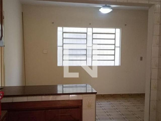 Casa aluguel em Região Imediata de São José dos Campos, Região Metropolitana do Vale do Paraíba e Litoral Norte