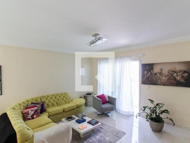 Casa aluguel em Região Imediata de São Paulo, Região Metropolitana de São Paulo